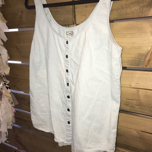 Light Blue Button Down Tank - Picture 3 of 3